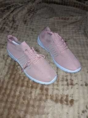 Women’s Lightweight Pink Knit Sneaker - Slip-On Lace-Up 43 New